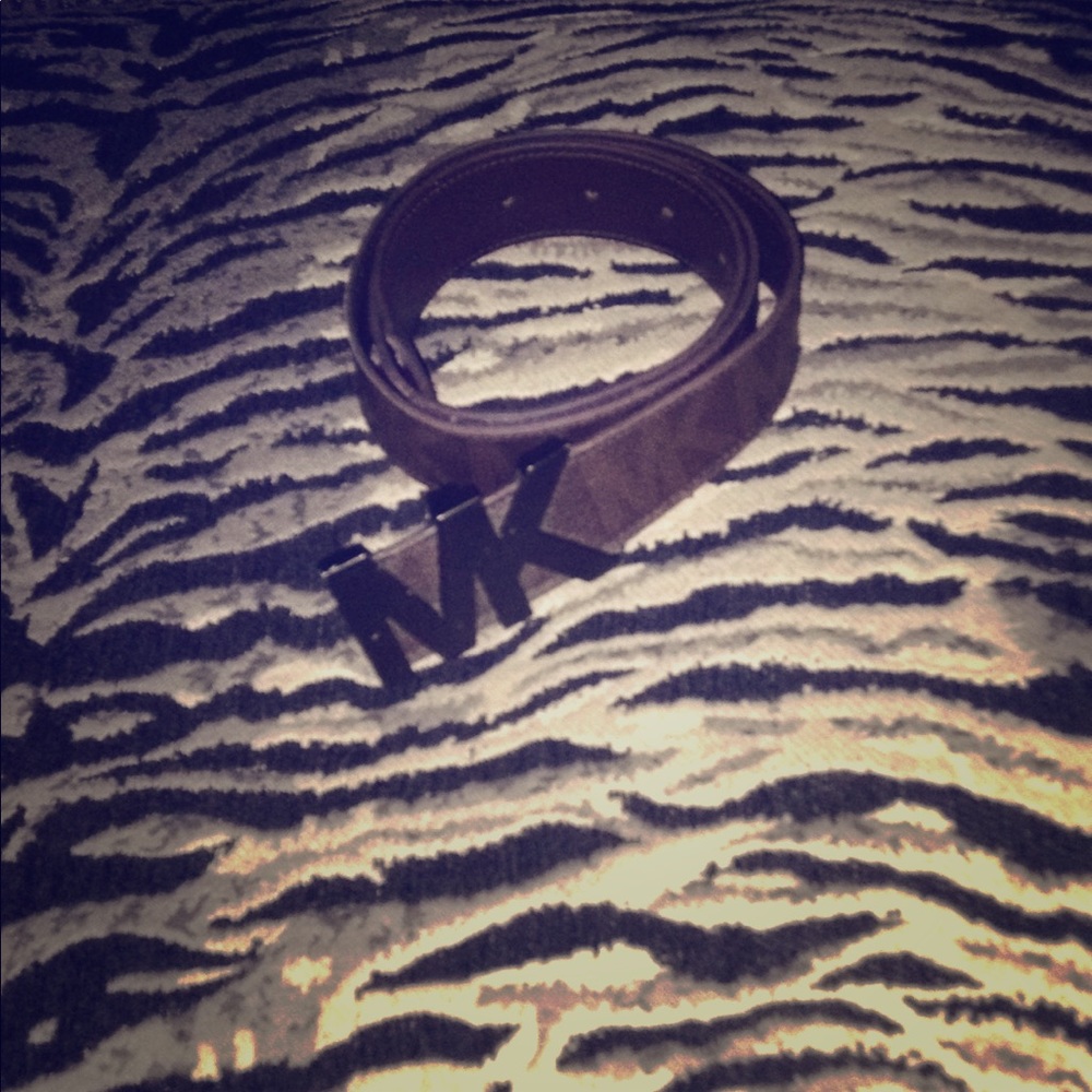 Michael Kors Belt (brown with black buckle)🔥🔥🔥